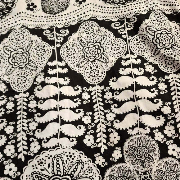 Black and white dress - Picture 2 of 6